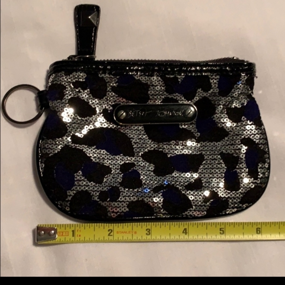 Betsy Johnson Animal print Coin purse - Picture 4 of 5